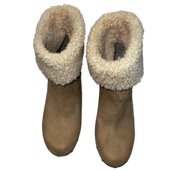 Ugg Carnegie Beige Nubuck Shearling Lined Wedge Boots Size 10 GUC - Picture 4 of 15